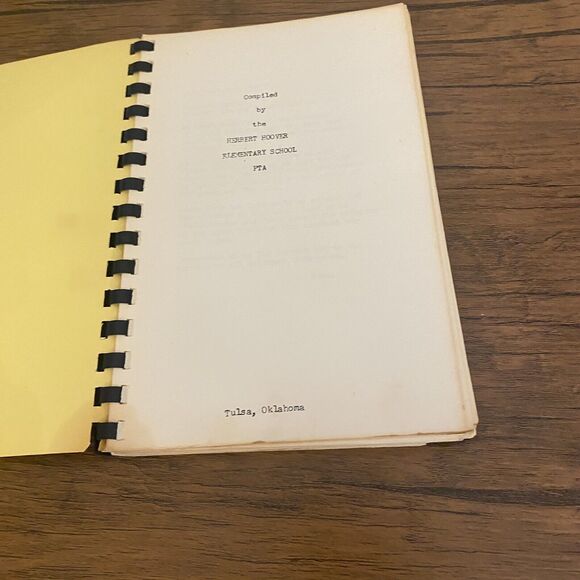 VTG Tulsa Oklahoma Regional Cookbook Local Comb Herbert Hoover Elementary School - Picture 2 of 6